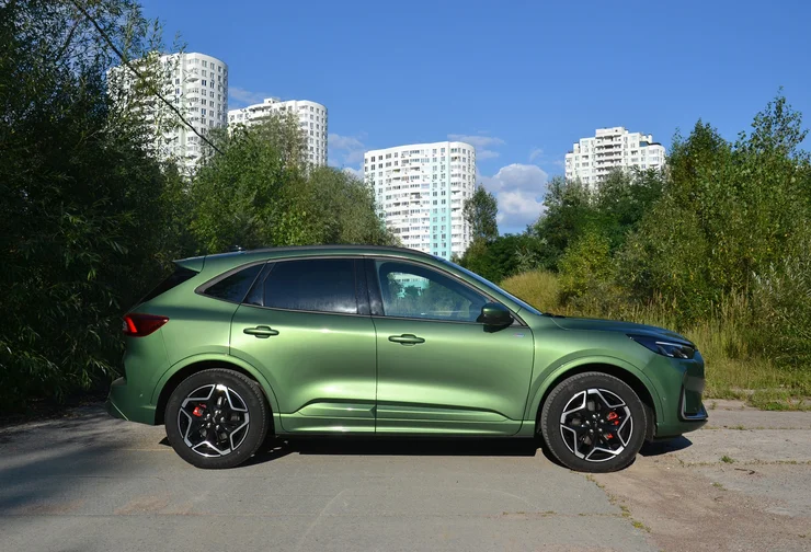 Топ-10 гібридних кросоверів 2025 року: які моделі варті уваги покупців