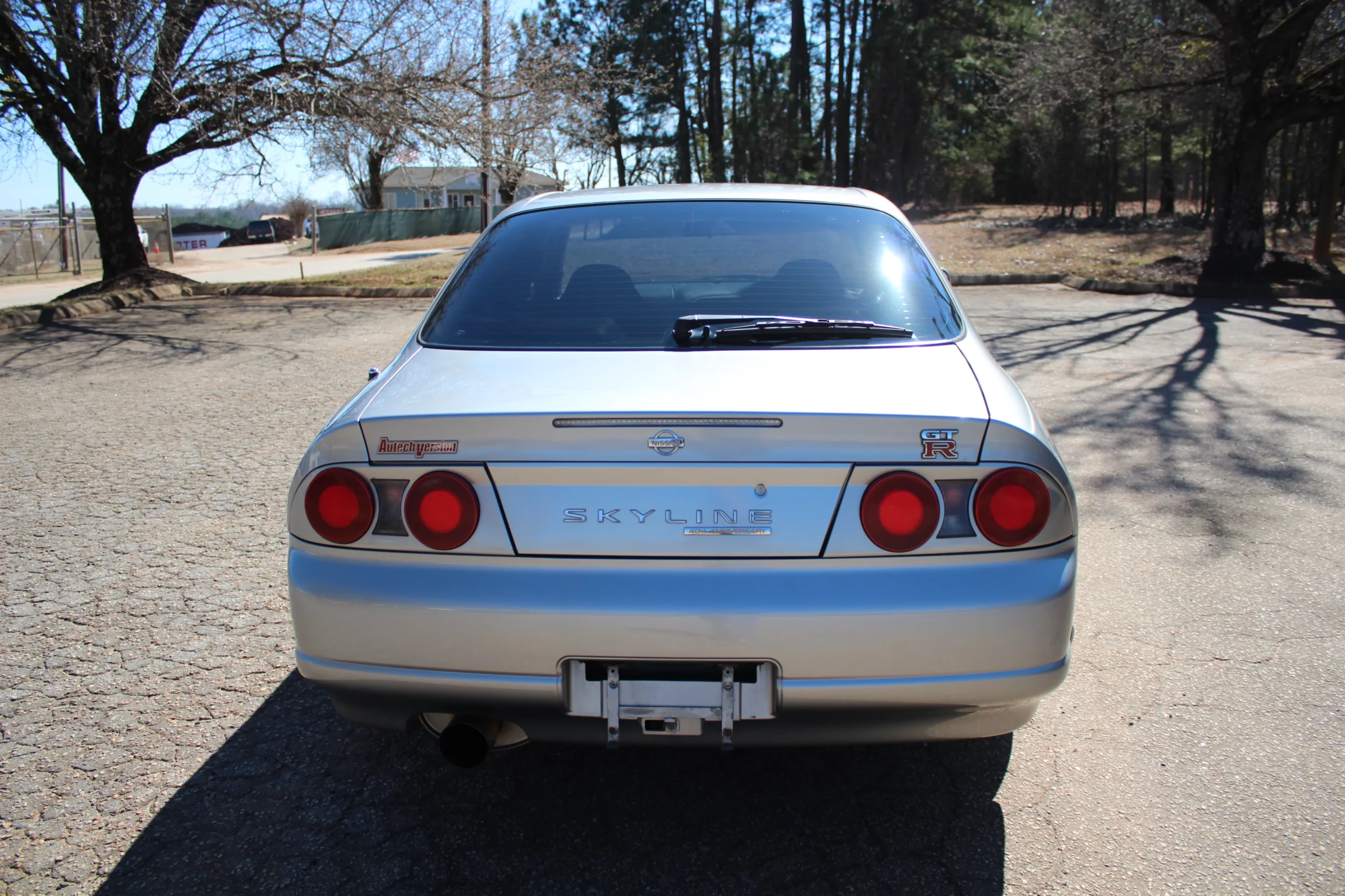 У США продають рідкісний 4-дверний седан Nissan Skyline GT-R R33 від Autech - фото 4