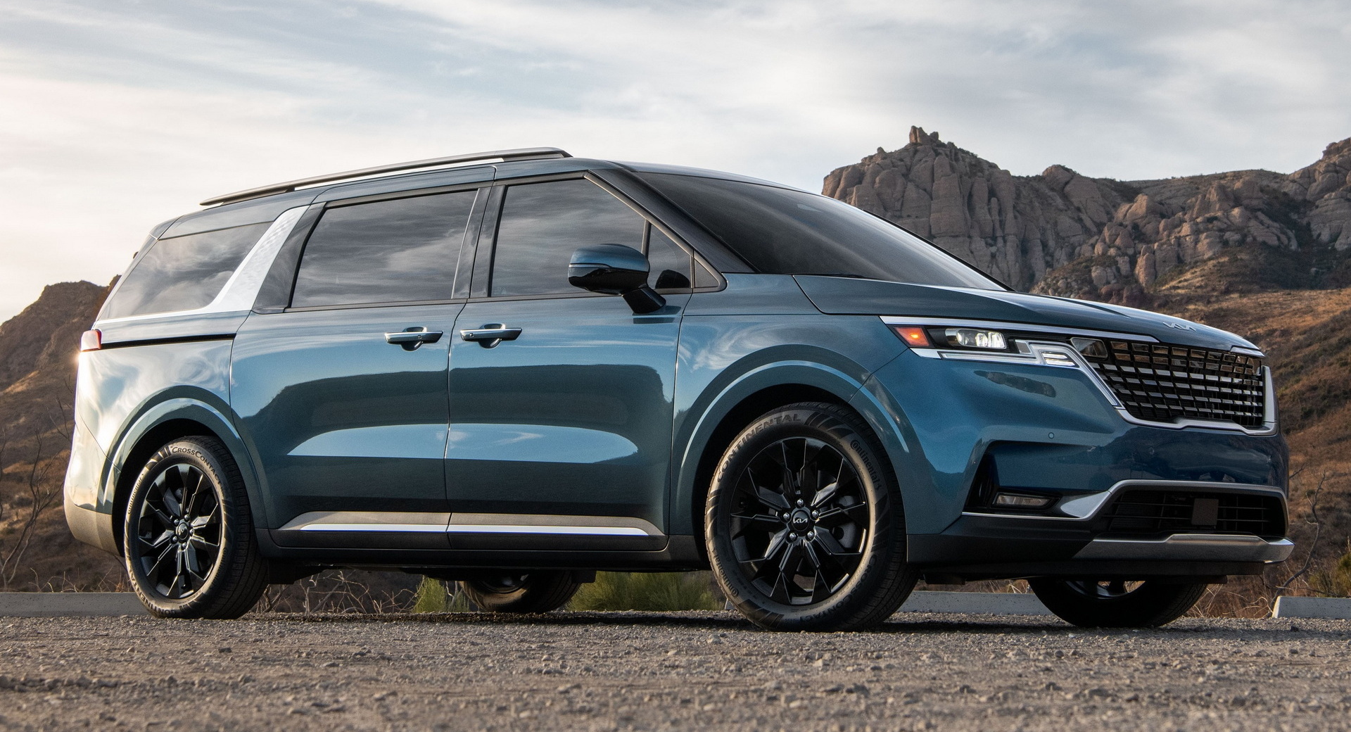 Kia намагається відхилити судовий позов через дефектні двері мінівена Carnival - фото 2