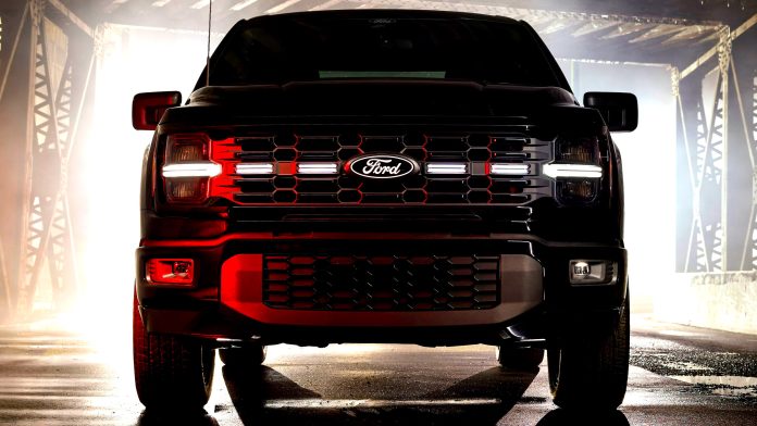 Ford F-Series залишається абсолютним лідером ринку США: понад 800 тисяч продажів та радикальні зміни для Lightning