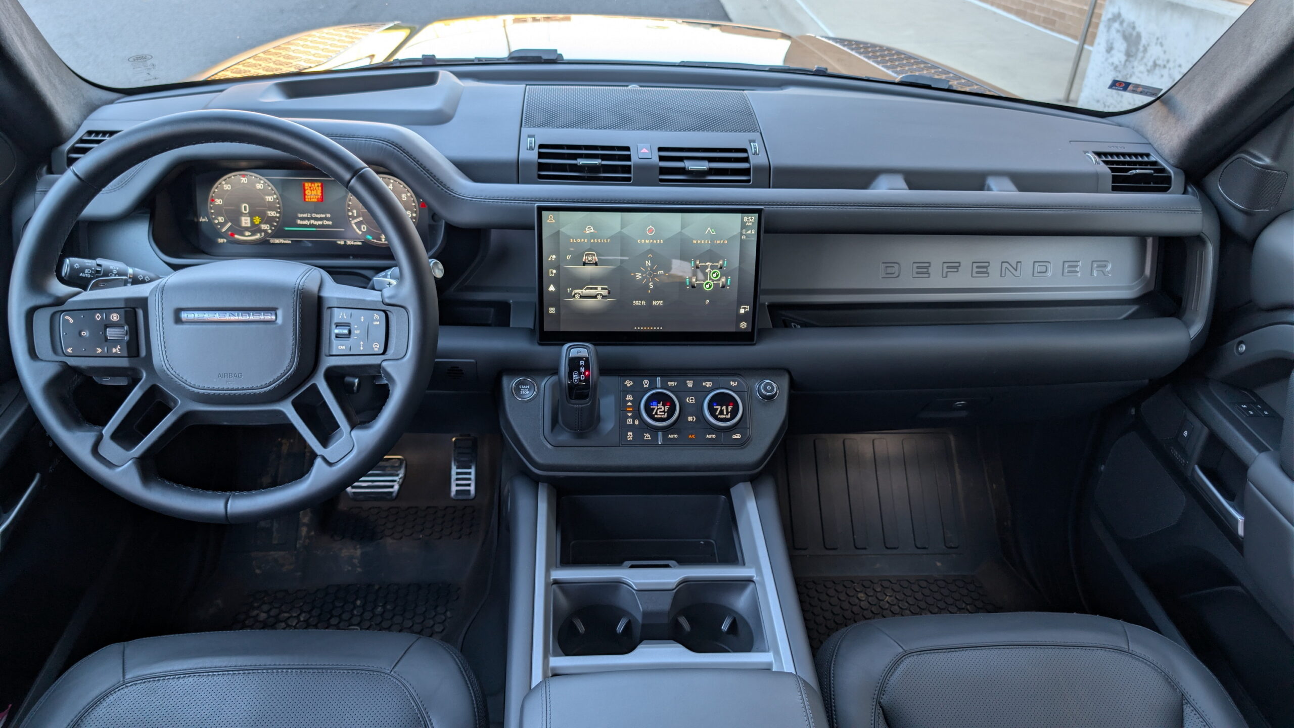 Огляд Land Rover Defender 130 V8: м’язистий велетень за 130 тисяч доларів - фото 2