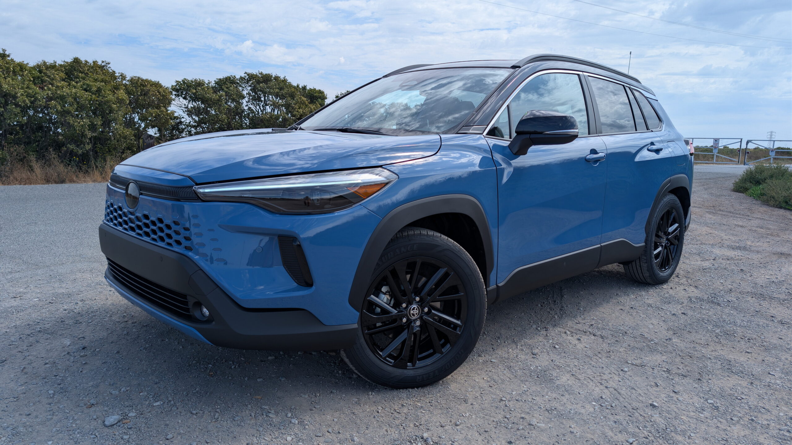 Toyota відкликає понад 55 000 нових гібридів через один незатягнутий болт - фото 1