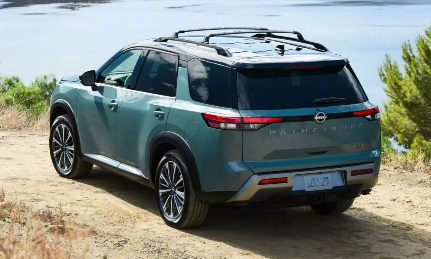 Nissan Pathfinder з двома обличчями: що змінилося
