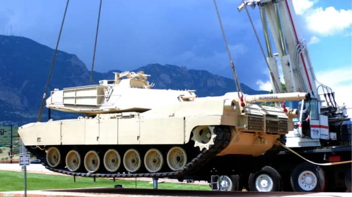 Кінець таємної місії: 49 танків Abrams для України