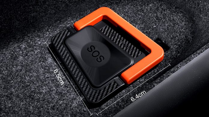 Власники Tesla шукають способи не опинитися у пастці у власному авто: в чому проблема з дверима Власники Tesla шукають способи не опинитися у пастці у власному авто: в чому проблема з дверима