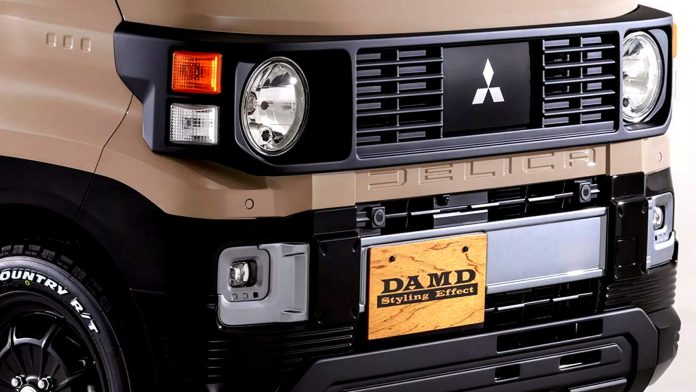 Mitsubishi Delica Mini перетворили на крихітну копію легендарного Pajero