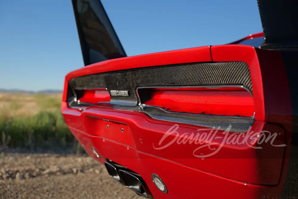 Карбоновий клон Dodge Daytona на базі Hellcat Redeye виставили на аукціон - фото 4