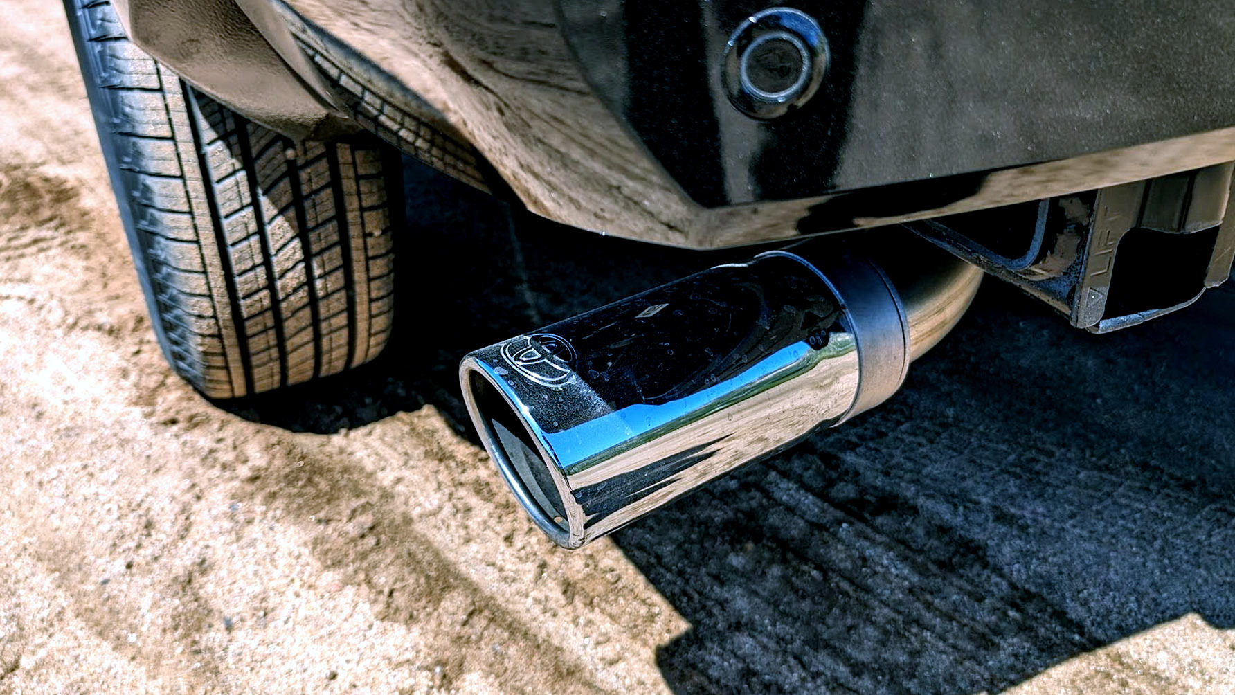 Прогрів двигуна взимку може призвести до штрафу: маловідоме правило, про яке варто пам’ятати - фото 1