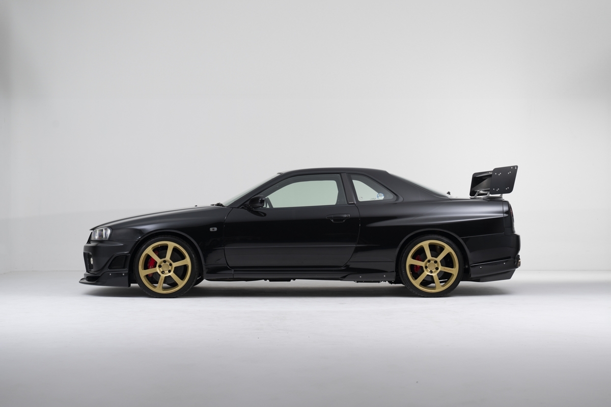 Рідкісний Nissan Skyline GT-R R34 від Tommykaira виставили на продаж: очікується рекордна ціна - фото 3