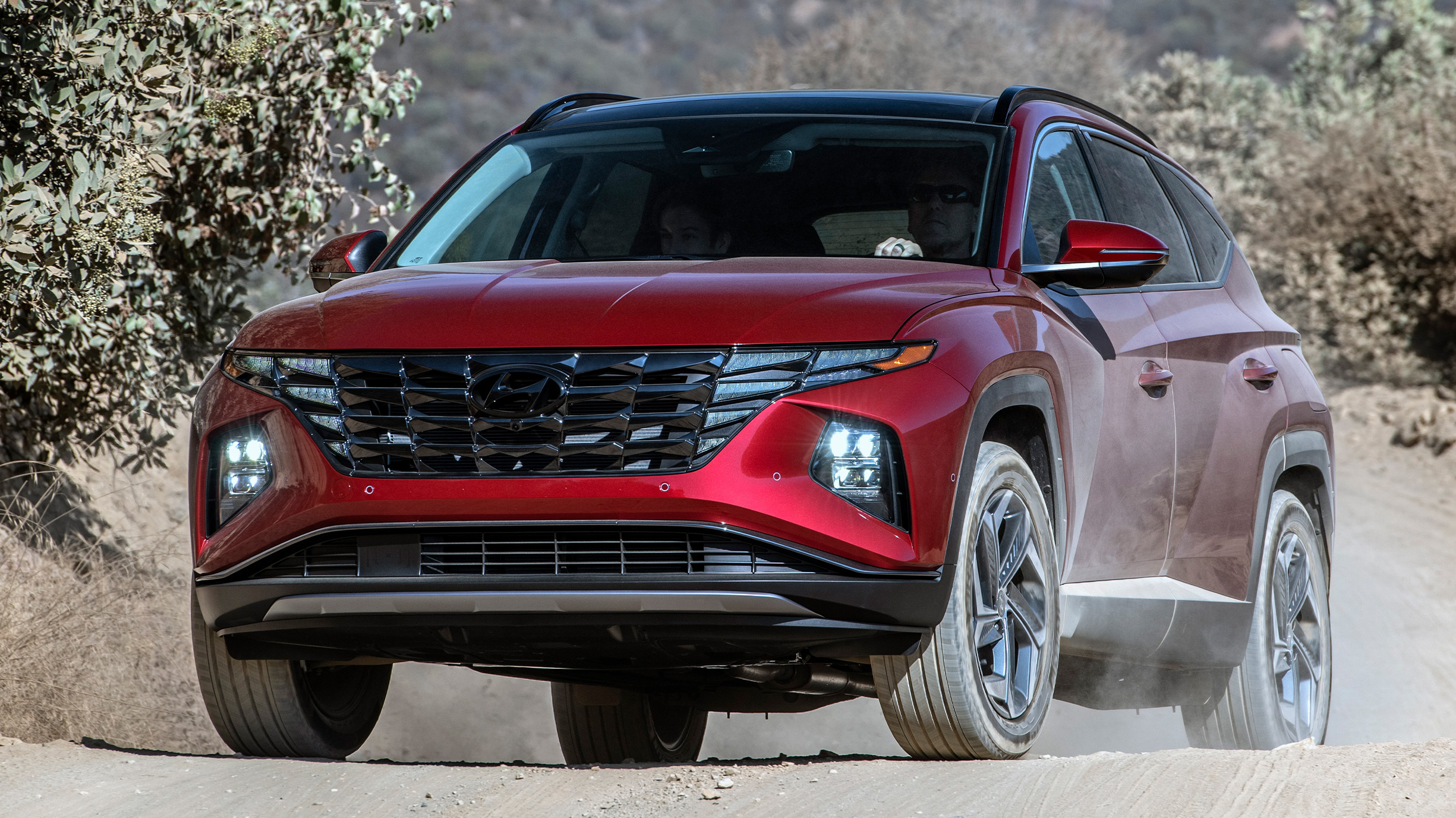 Hyundai закликає власників Tucson паркуватися на вулиці через ризик пожежі: оголошено масштабне відкликання - фото 2