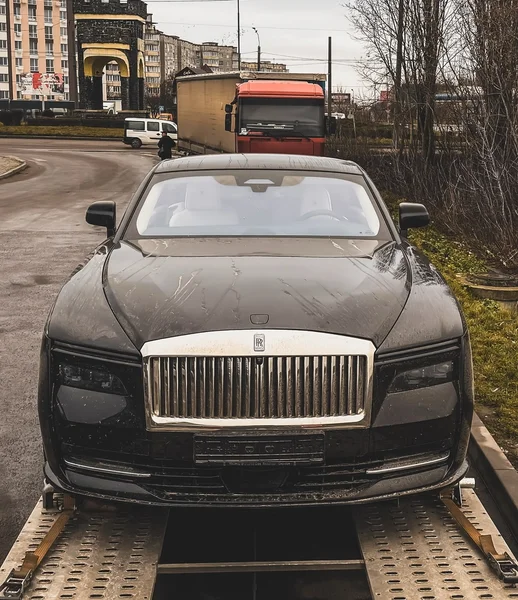 Електрокар за $500 тисяч: у Рівному помітили Rolls-Royce