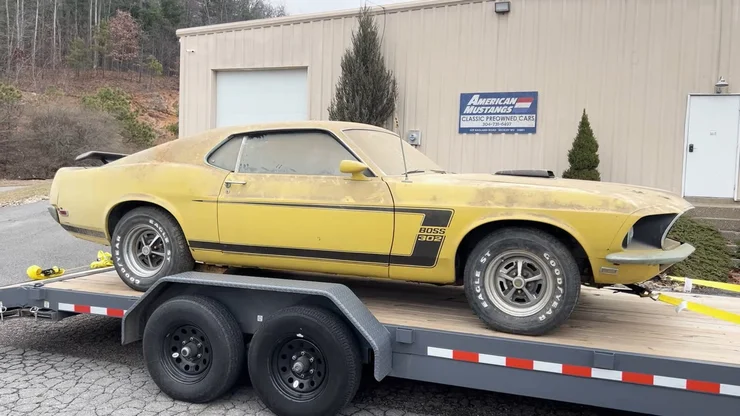 Забута легенда: у сараї знайшли рідкісний Ford Mustang
