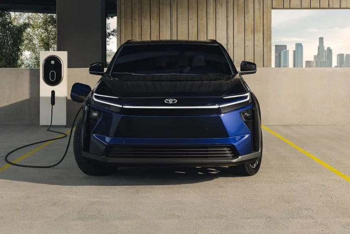 Toyota оновила електрокар, який кидає виклик RAV4