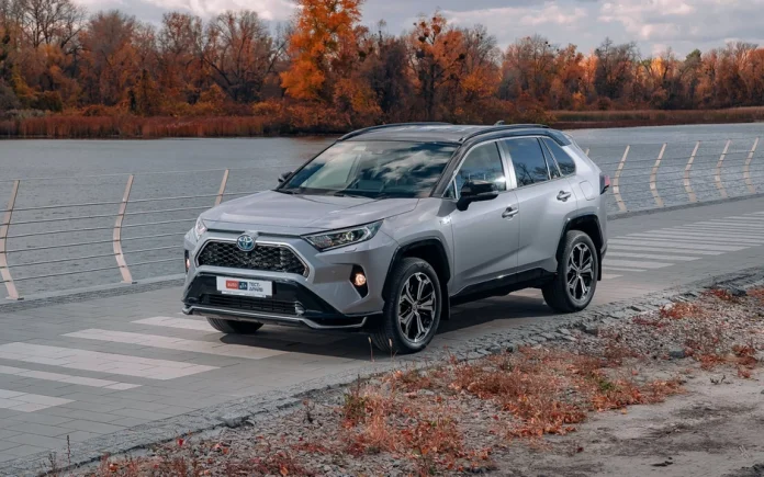 Toyota RAV4 четвертого покоління: чи варта переплата за Japanese reliability? Toyota RAV4 четвертого покоління: чи варта переплата за Japanese reliability?