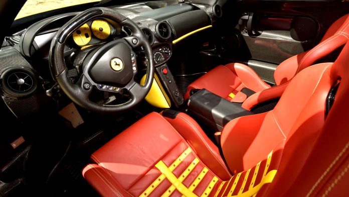 Рекордний аукціон: колекцію Ferrari Філа Бахмана розпродали за неймовірні суми