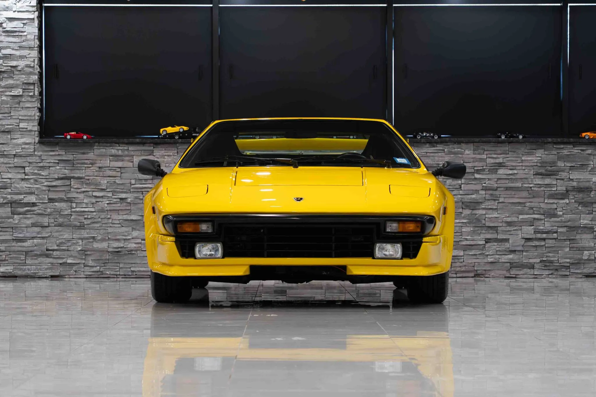 У США виставили на продаж ідеально збережений Lamborghini Jalpa 1988 року - фото 3