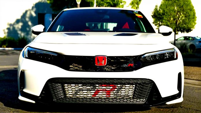 Вживану Honda Civic Type R продали дорожче за нову: як тюнінг підвищив ціну автомобіля