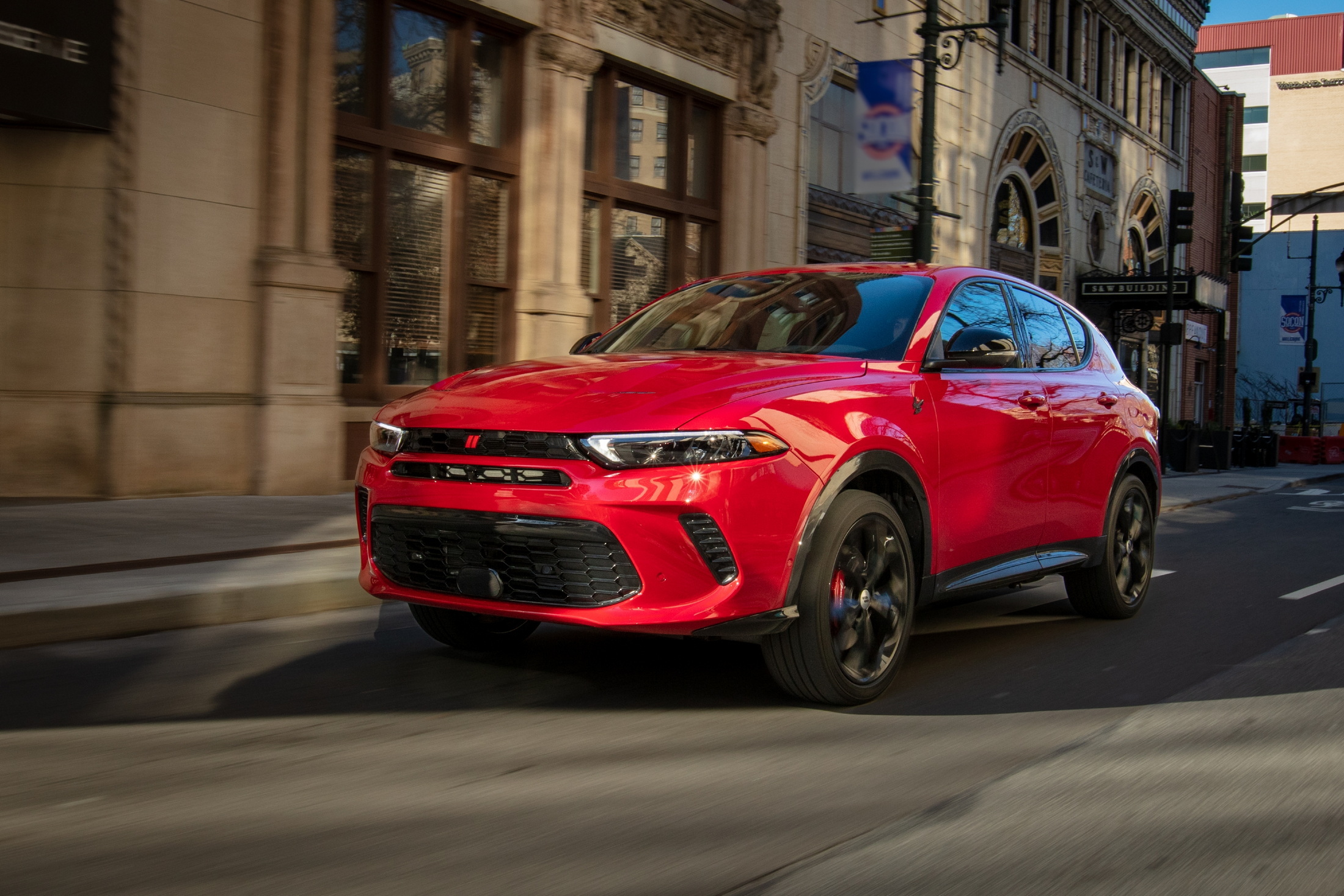 Dodge припиняє виробництво кросовера Hornet: названо офіційну причину - фото 2