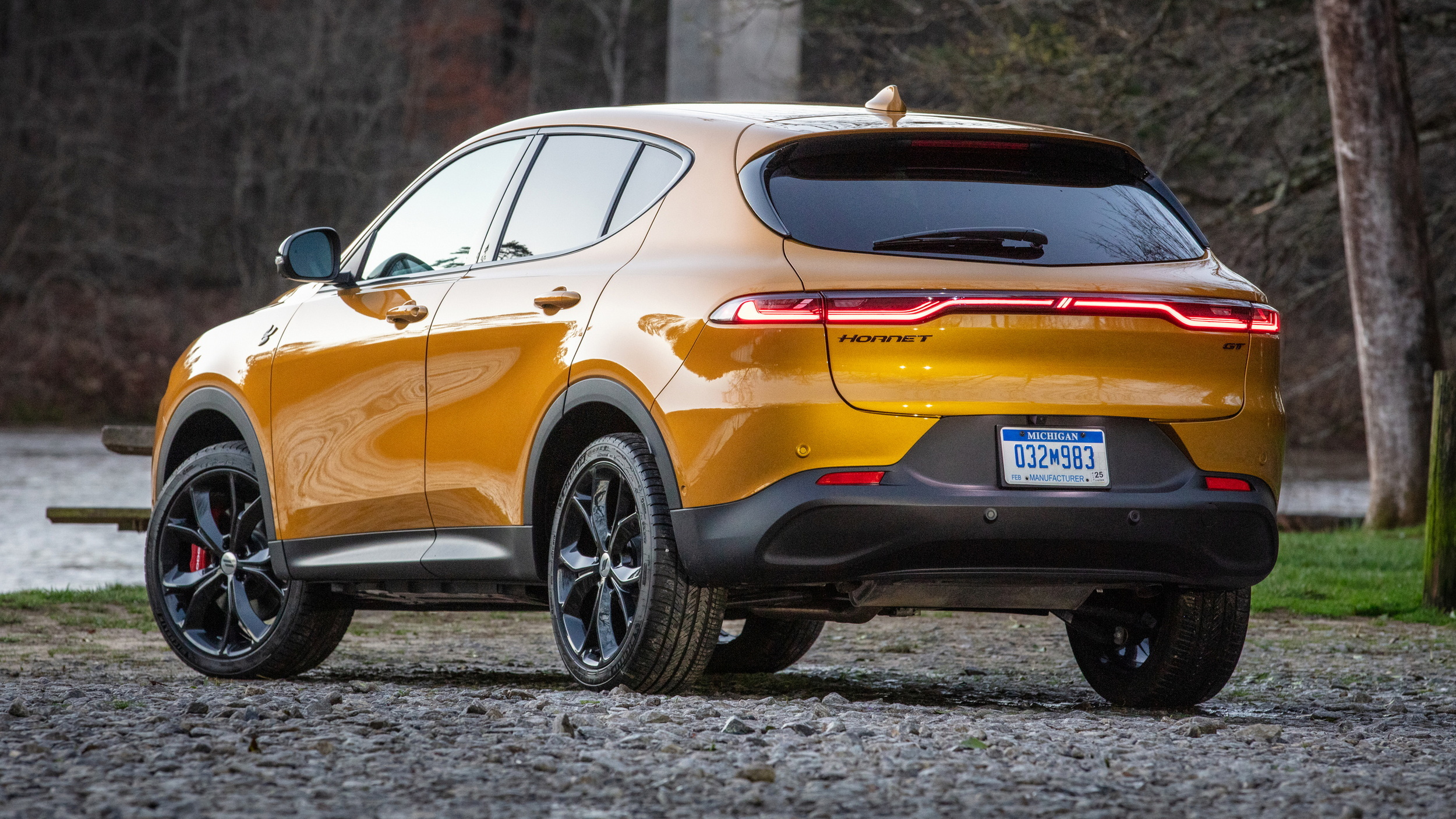 Дилери потопають у нерозпроданих авто: які моделі 2024 та 2025 років застоялися на складах - фото 2