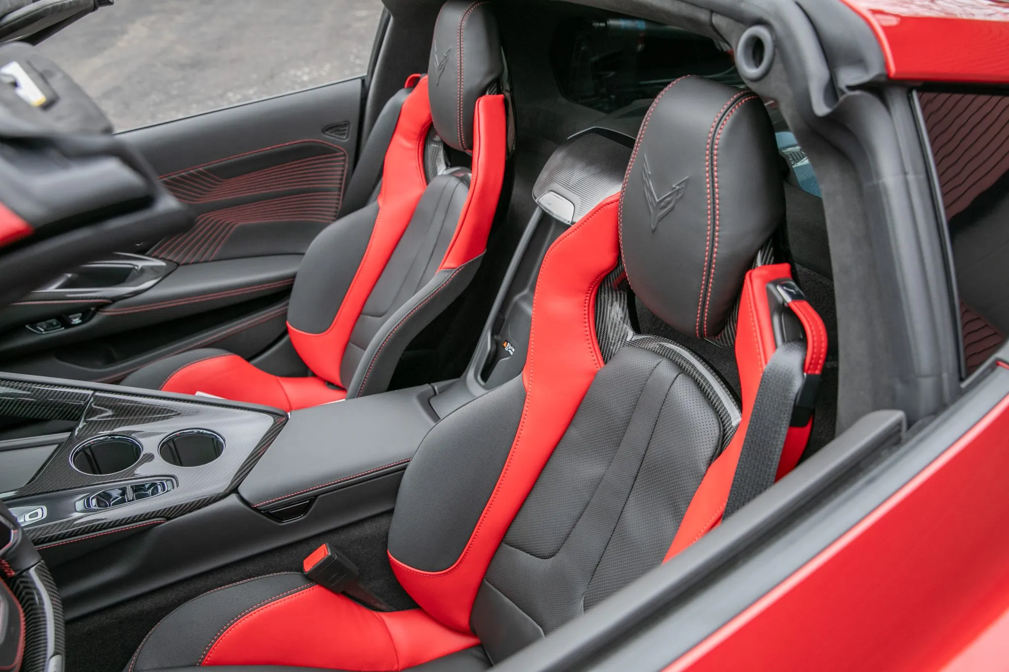 Ажіотаж спадає: ціни на новий Chevrolet Corvette ZR1 на аукціонах почали знижуватись - фото 3