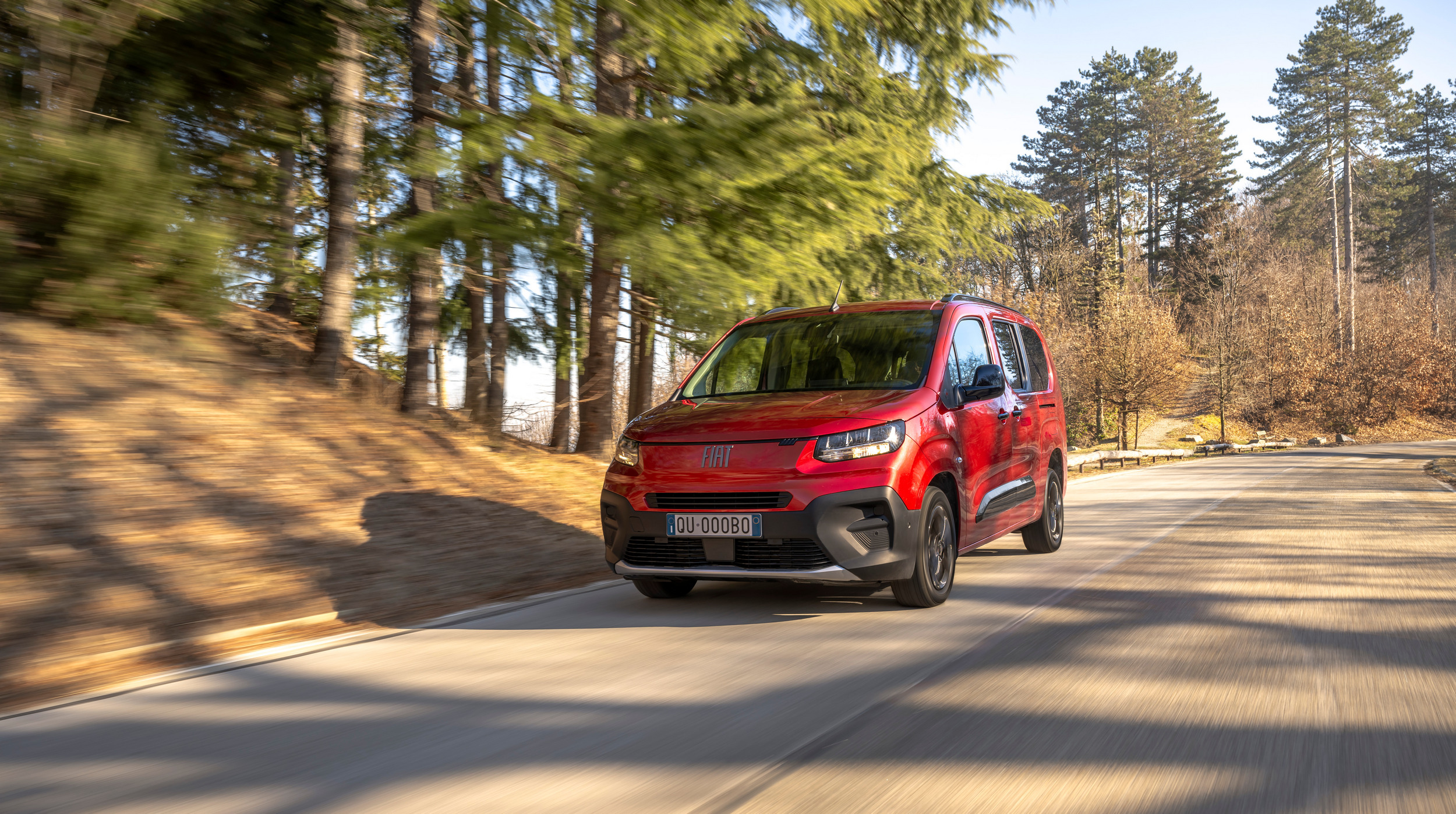 Fiat повертає Qubo на ринок: представлено новий сімейний мінівен Qubo L - фото 2