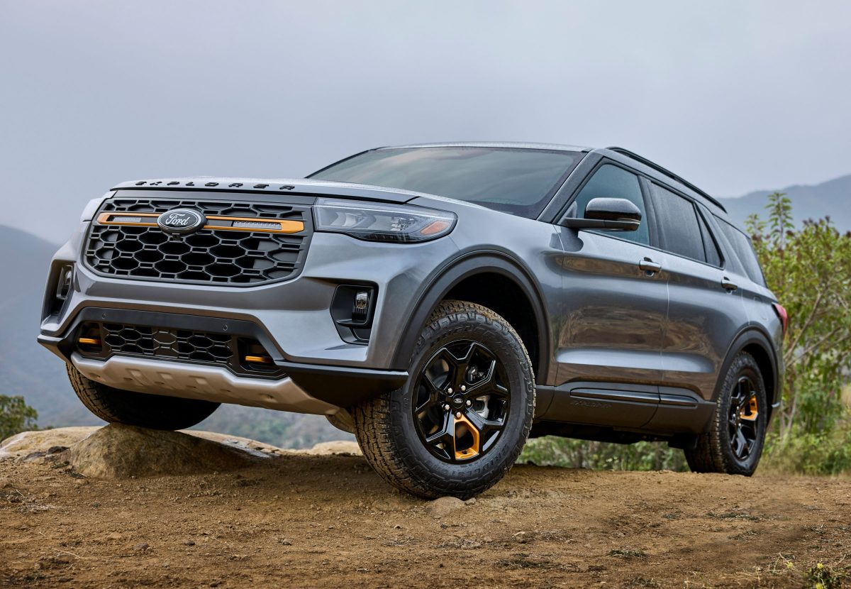 Ford продовжує серію відкликань: проблеми виявлено у нових Explorer та комерційних шасі - фото 4