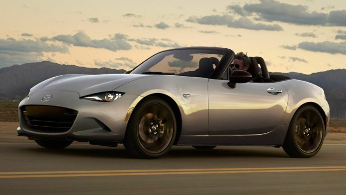 Mazda оновила культовий родстер MX-5 Miata для 2026 модельного року: деталі та ціни