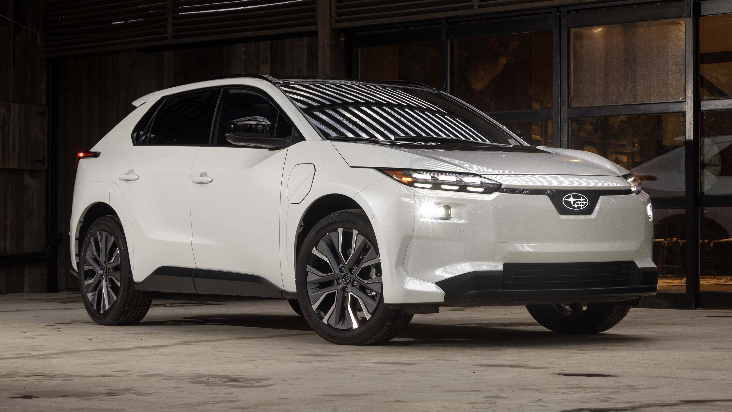 Антирекорд Subaru WRX: продажі спортседана обвалилися до історичного мінімуму - фото 1