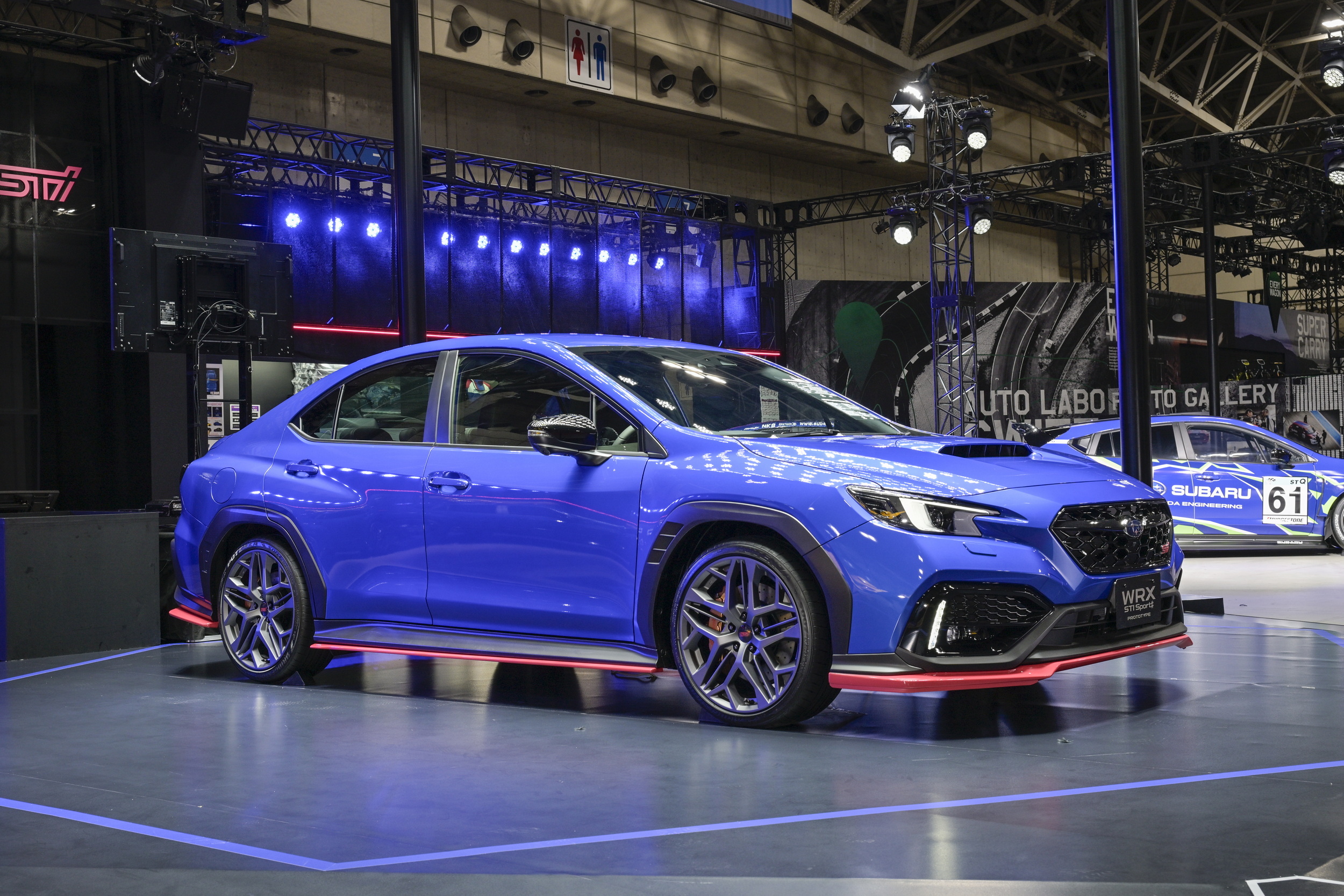 Subaru дивує в Токіо: повернення «механіки» для WRX та розсип новинок STI - фото 4