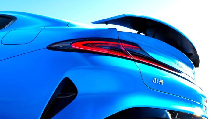 Xiaomi нокаутувала Tesla: седан SU7 обійшов Model 3 за продажами у Китаї