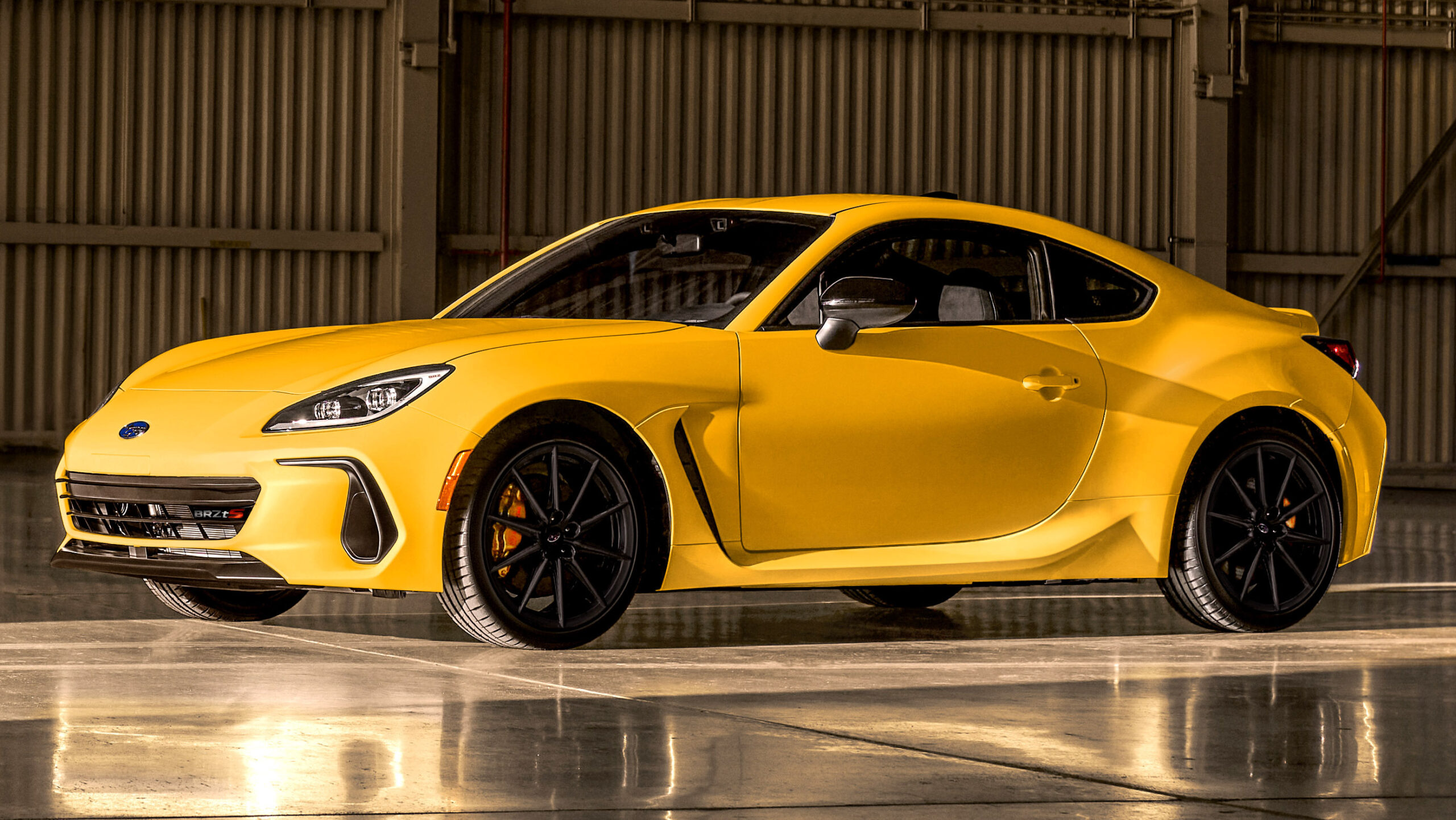 Дилери потопають у нерозпроданих авто: які моделі 2024 та 2025 років застоялися на складах - фото 3