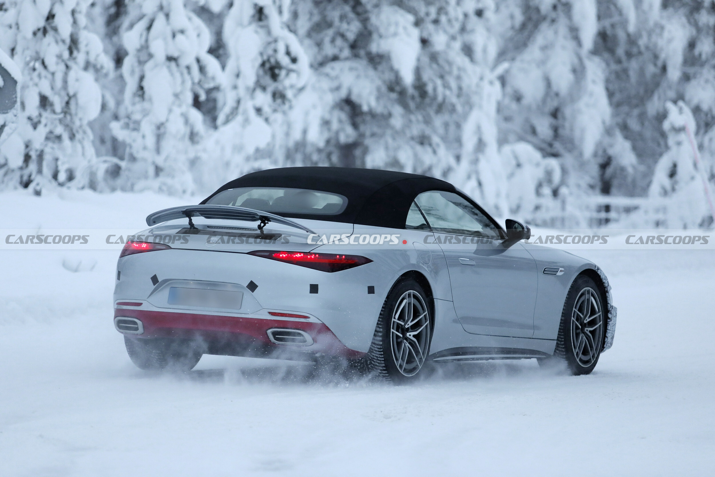 Оновлений Mercedes-AMG SL виїхав на тестування: перші подробиці про рестайлінг - фото 2