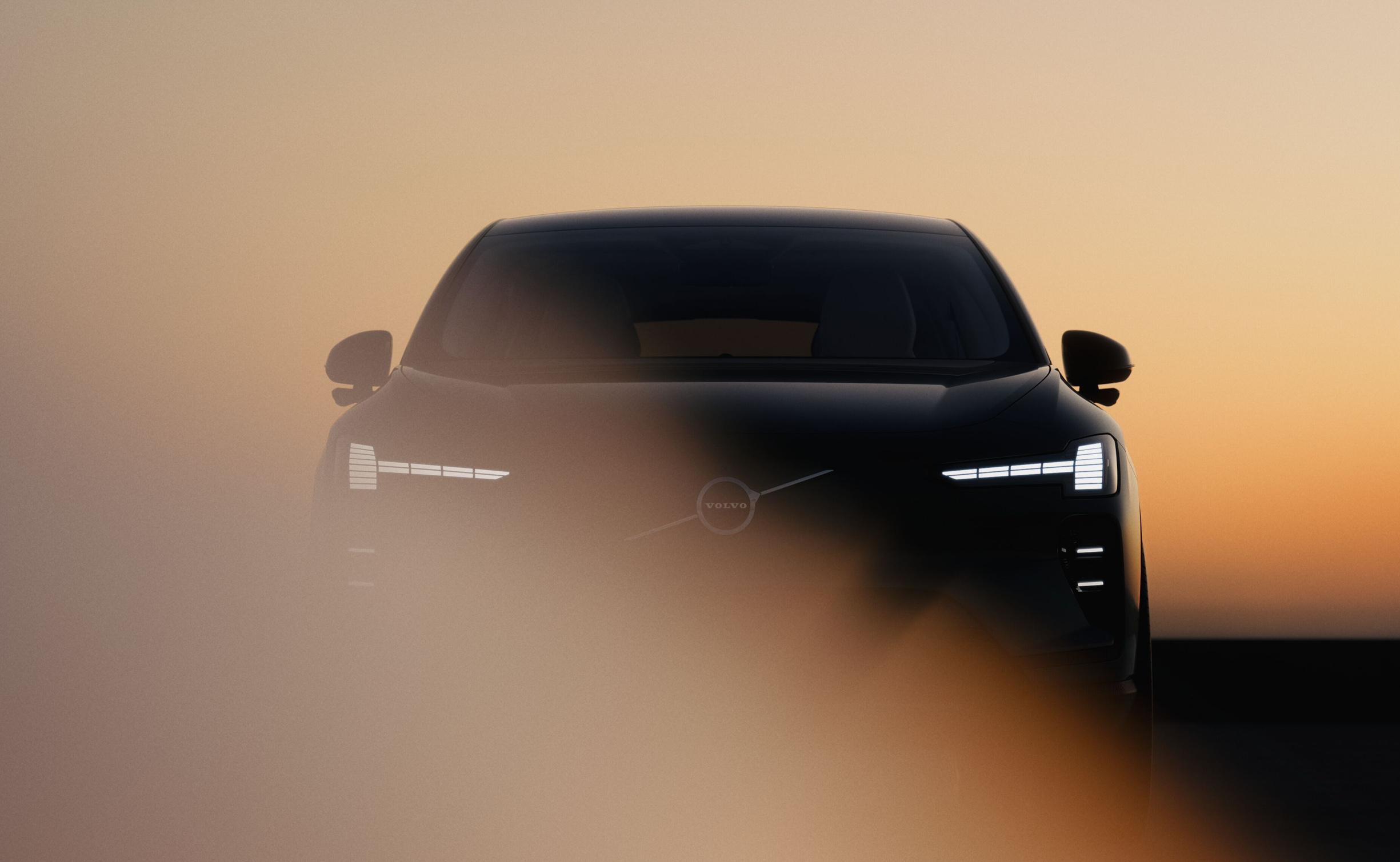 Volvo готує революцію з новим EX60: рекордний запас ходу та можлива 7-місна версія - фото 1