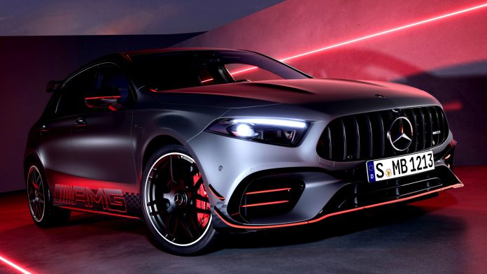 Mercedes-Benz подовжує життя A-Class до 2028 року, але забирає виробництво з Німеччини Mercedes-Benz подовжує життя A-Class до 2028 року, але забирає виробництво з Німеччини