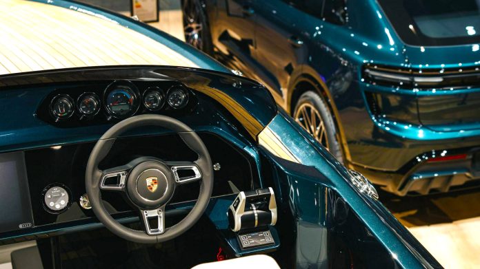 Porsche та Frauscher представили унікальний Macan Turbo та новий електричний катер