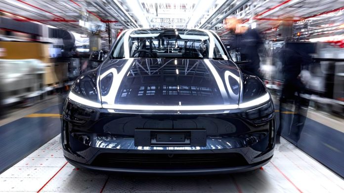 Tesla Robotaxi небезпечніші за людей: тривожна статистика аварійності в Остіні