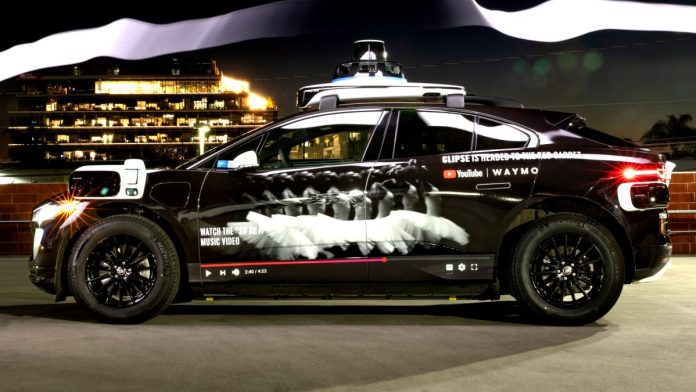 Waymo готується до запуску своїх роботаксі на вулицях Лондона