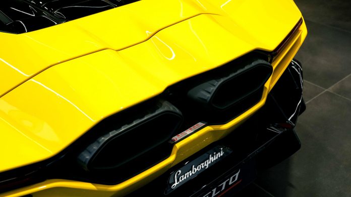 Lamborghini ігнорує кризу: компанія встановила новий історичний рекорд продажів у 2025 році