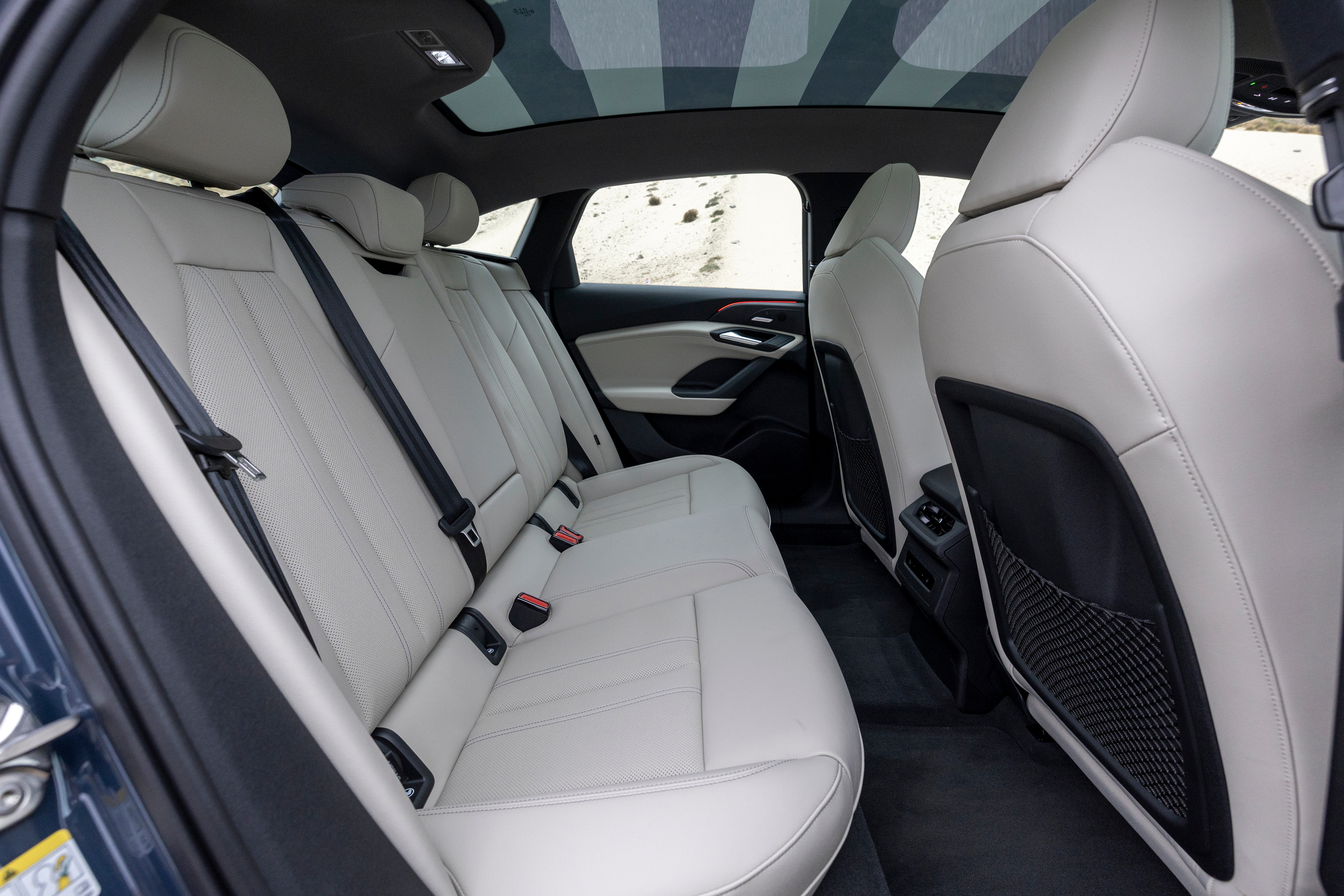 Audi зупиняє продажі та відкликає тисячі нових авто 2025 року через дефект ременів безпеки - фото 1