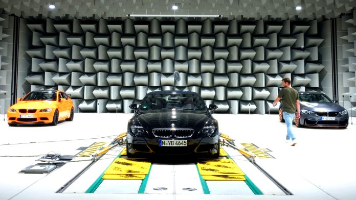 Електричний BMW M3 звучатиме як легендарні V8 та V10: нові подробиці розробки