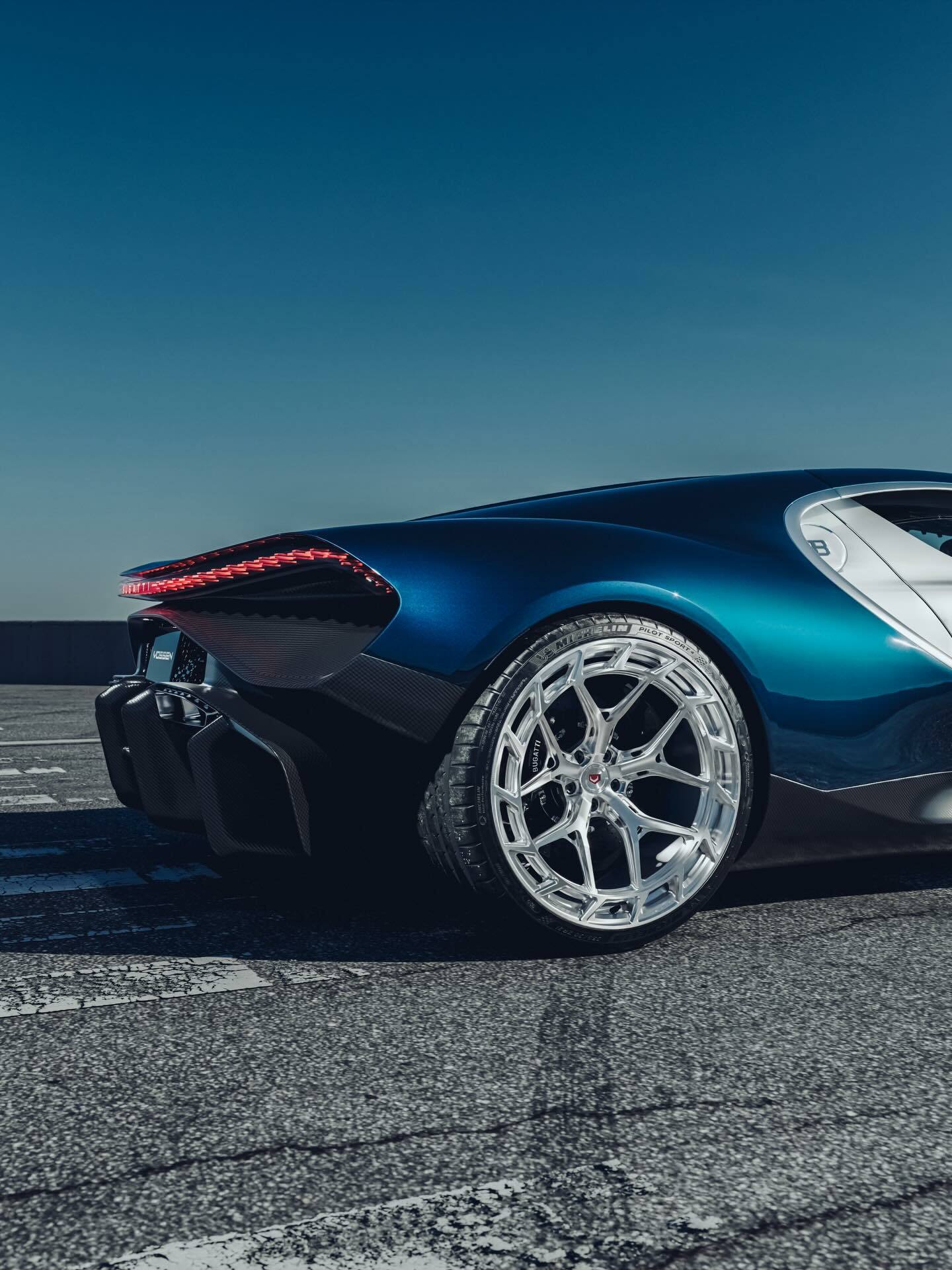 Віртуальний тюнінг: Bugatti Tourbillon приміряв диски Vossen ще до початку поставок - фото 2