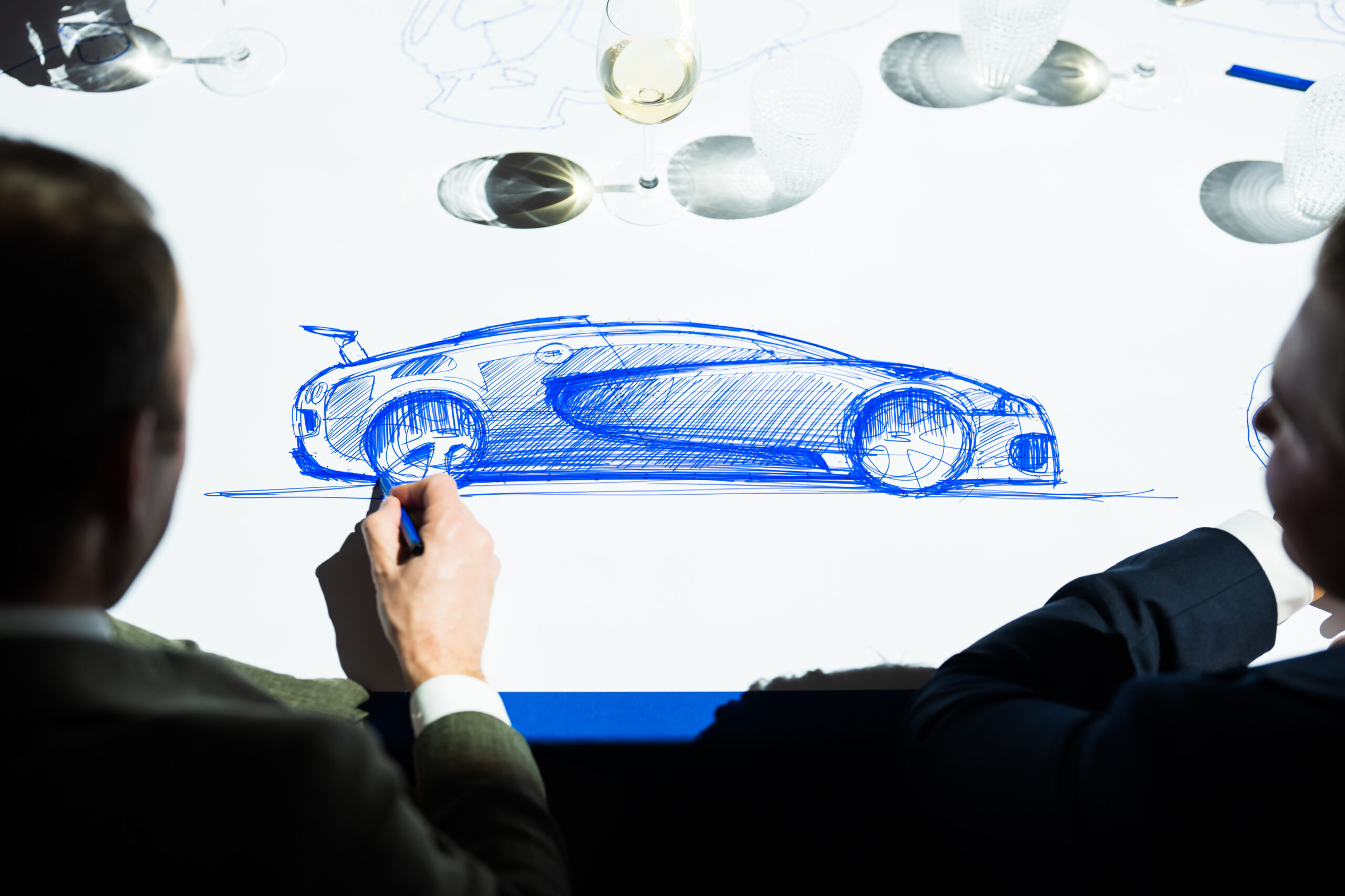 Bugatti готує ексклюзивний гіперкар на честь легендарного Veyron: перші подробиці - фото 3