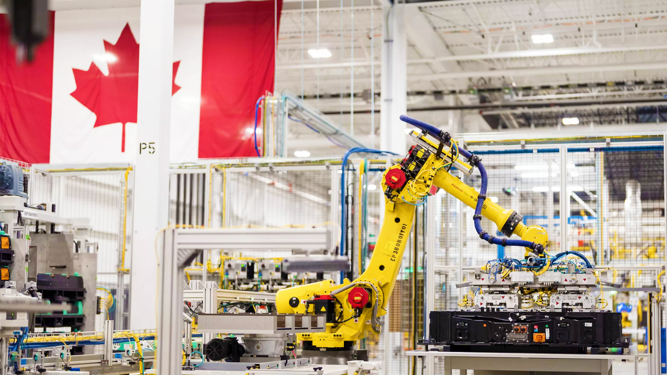 Дуг Форд виступив проти скасування мит на китайські електромобілі на тлі візиту прем'єра Канади до КНР - фото 1