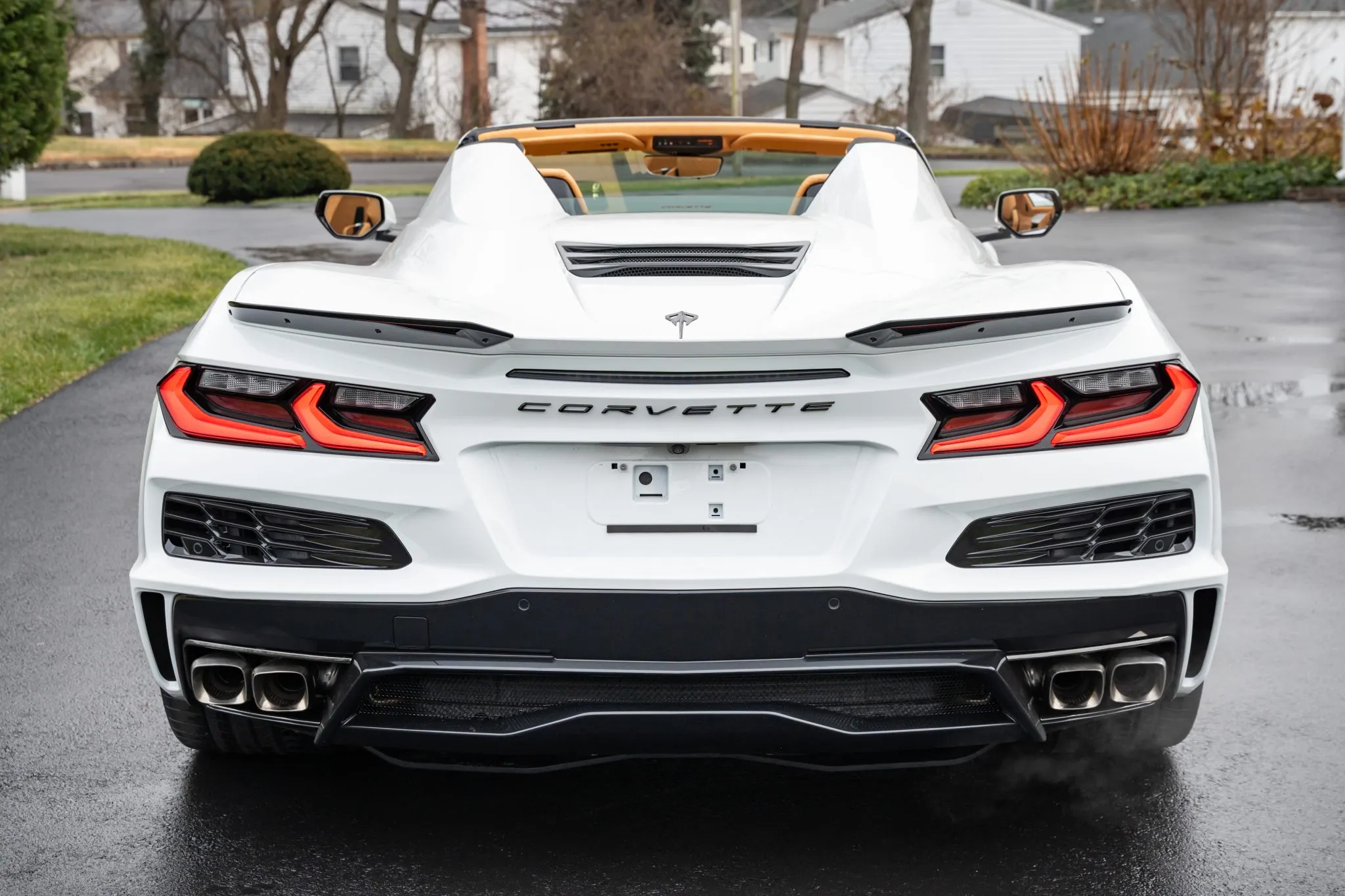 Chevrolet Corvette E-Ray стрімко дешевшають на вторинному ринку: майже нові авто продають зі значними знижками - фото 3