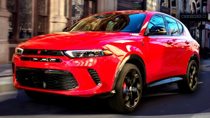 Dodge «вбив» модель Hornet: дилери розпродують залишки за півціни