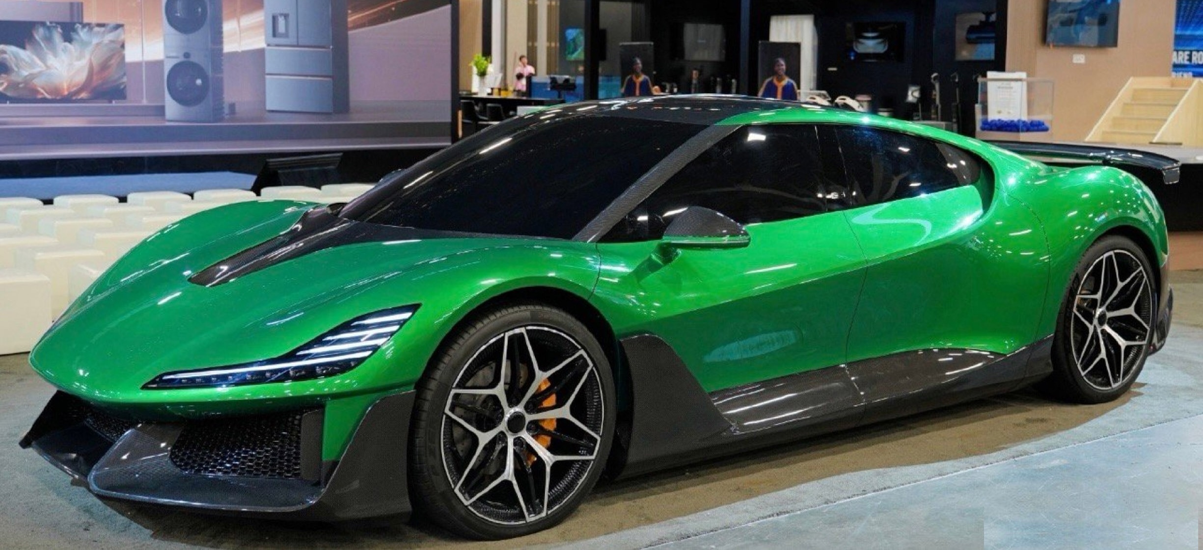 Від пилососів до гіперкарів: Dreame представила 1876-сильний Kosmera Nebula 1 - фото 1