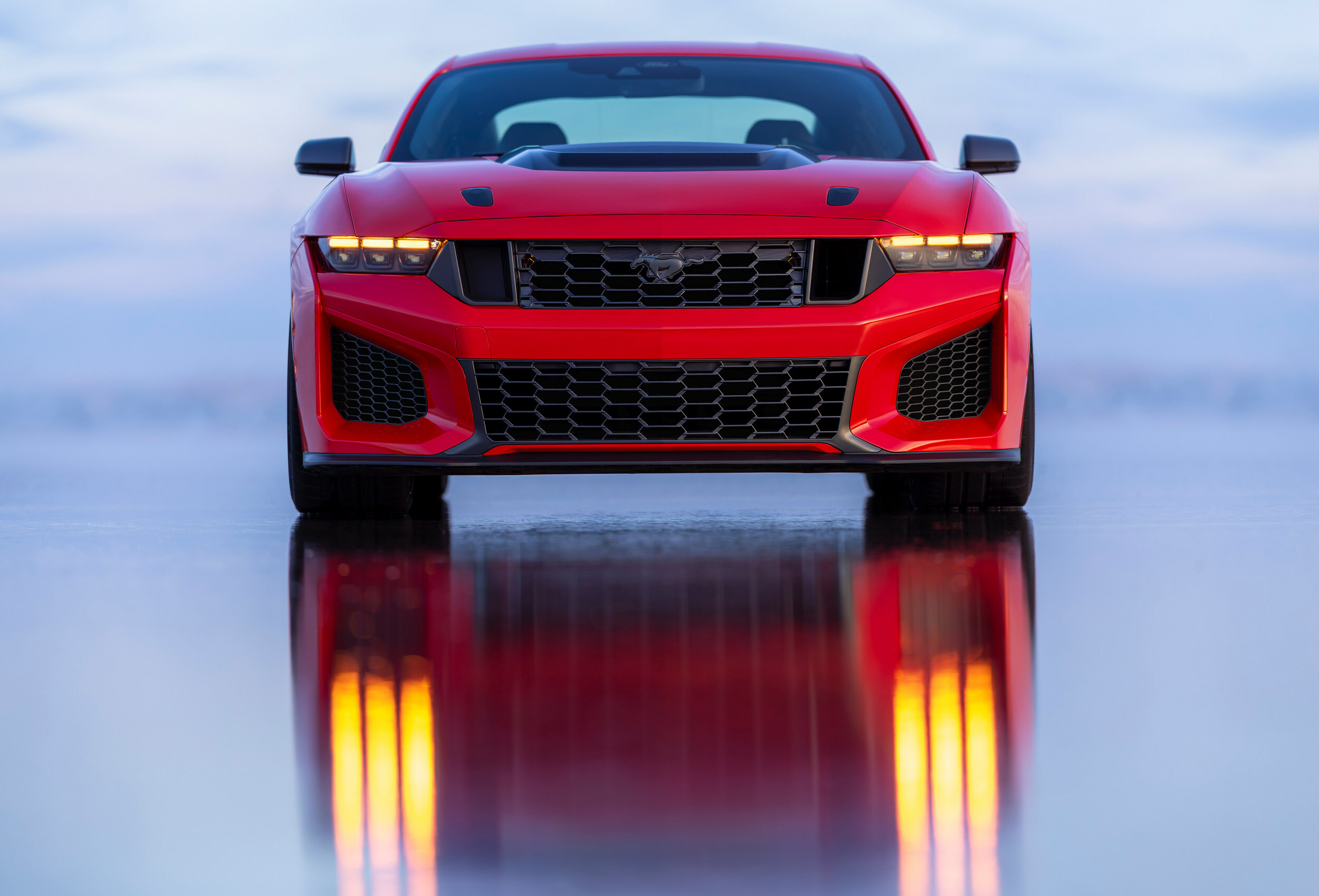 Ford виставляє на аукціон перший Mustang Dark Horse SC: ексклюзивний лот для благодійності - фото 3