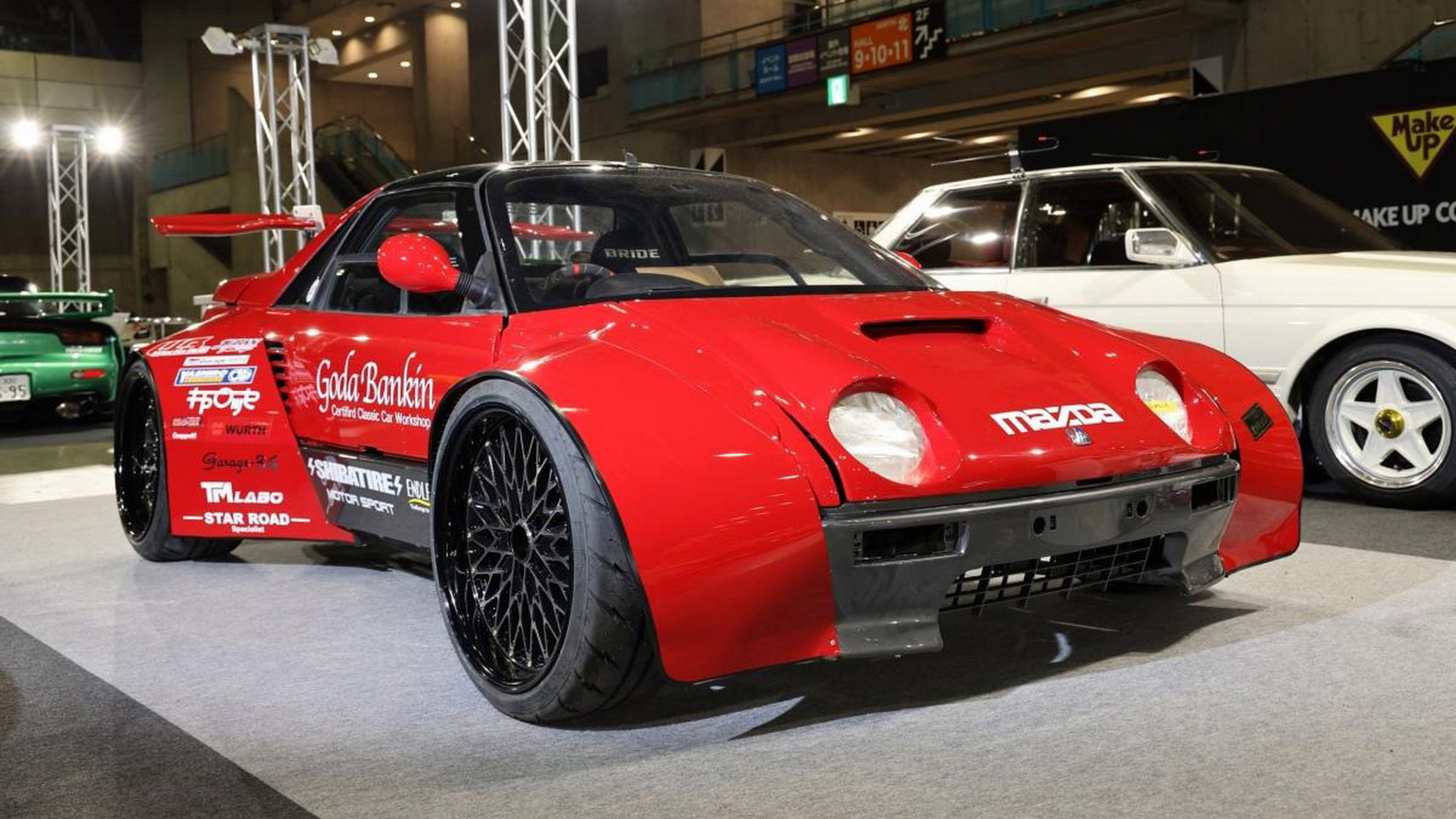 Шалений тюнінг: крихітний Autozam AZ-1 перетворили на 402-сильного монстра з роторним двигуном - фото 3