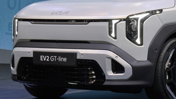 Kia офіційно представила свій найдоступніший електрокросовер EV2: фото та характеристики Kia офіційно представила свій найдоступніший електрокросовер EV2: фото та характеристики