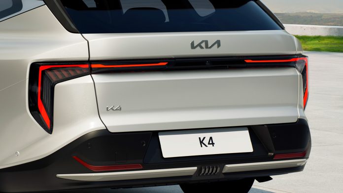 Офіційно представлено універсал Kia K4 Sportswagon: стильна альтернатива кросоверам Офіційно представлено універсал Kia K4 Sportswagon: стильна альтернатива кросоверам